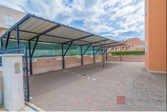 020 2021 402 zadar house with several apartments first row to the sea for sale