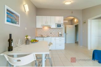 020 2021 402 zadar house with several apartments first row to the sea for sale