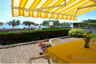 006 2021 403 zadar house in first row to the sea for sale