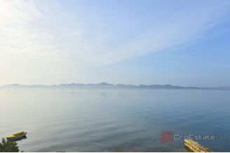 006 2021 403 zadar house in first row to the sea for sale