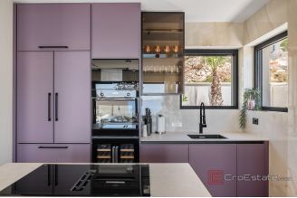 020 2022 440 Split area Newly built villa with a sea view for sale