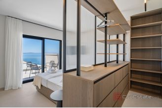 020 2022 440 Split area Newly built villa with a sea view for sale