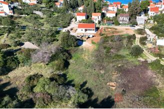 004 2029 96 island brac building plot near the sea for sale