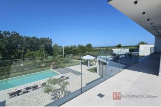 010 1014 31 Porec Luxury villa in a quiet location for sale
