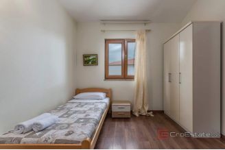 015 1014 32 Porec Beautiful house in a quiet environment for sale