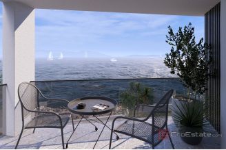 017 2035 209 Ciovo Modern penthouse in the first row to the sea for sale