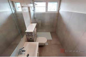 009 2051 01 sibenik apartment with a sea view for sale