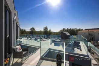 018 1014 33 Porec Modern villa with pool for sale
