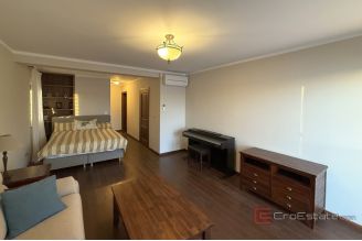 015 2043 139 zadar luxury villa with swimming pool for sale