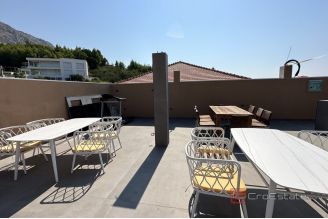 020 2045 69 Split Area Villa with seven apartments for sale