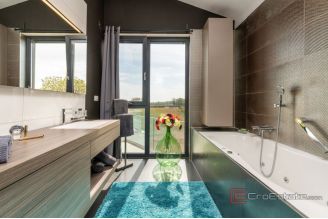 014 1014 34 Porec Modern villa with pool for sale