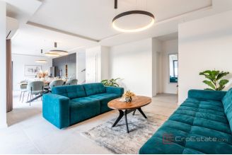 015 2044 42 Rogoznica Luxury villa with pool and a sea view sale