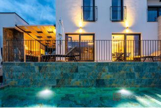 015 2044 42 Rogoznica Luxury villa with pool and a sea view sale