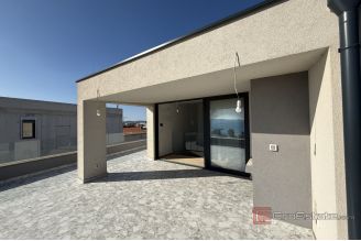008 2043 141 Zadar Modern villa with pool and a sea view for sale