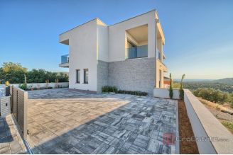 020 2030 86 primosten luxury villa with swimming pool for sale
