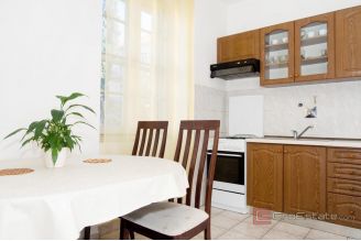 016 2045 73 Split Manus Comfortable two bedroom apartment for sale