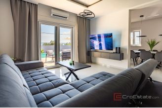 020 2046 64 Zadar Modern villa near the sea for rent