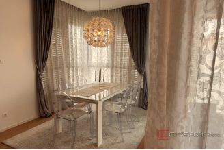 014 2036 125 Split Znjan Luxury three bedroom apartment for rent