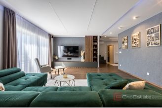 008 2022 438 Split Area Modern villa with panoramic sea view for sale