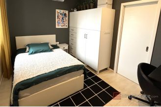 019 2048 32 Makarska Apartment house with a sea view for sale