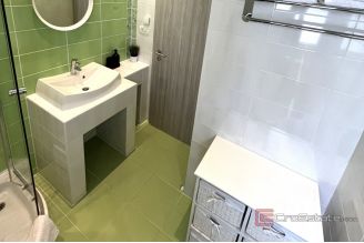 019 2048 32 Makarska Apartment house with a sea view for sale