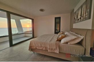 020 2022 442 Split area New villa with panoramic sea view sale