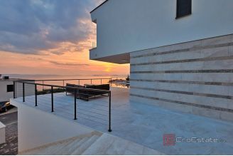 020 2022 442 Split area New villa with panoramic sea view sale