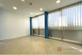 009 2049 30 Split Bacvice Commercial space in a great location rent