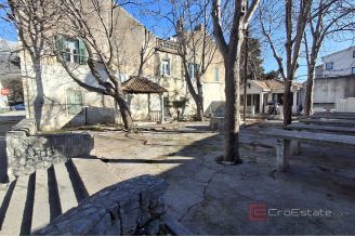 006 2031 163 Kastela House with building land in a great location for sale