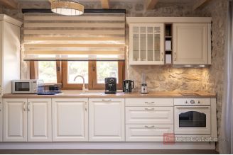 010 2051 06 Hvar Stone house with swimming pool for sale