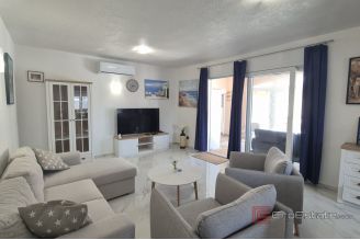 019 2047 57 Vodice House with pool for sale