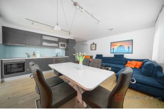 017 2047 58 Vodice Penthouse with a sea view for sale