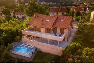 013 1026 02 Opatija Charming house with a sea view for sale
