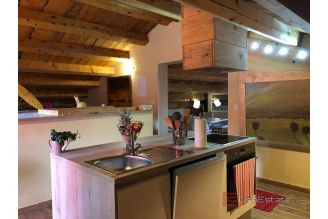 013 1026 02 Opatija Charming house with a sea view for sale