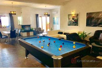 013 1026 02 Opatija Charming house with a sea view for sale