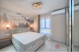 020 2030 89 rogoznica modern villa with pool for sale