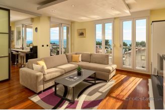 012 2036 126 Split Meje Three bedroom apartment for sale