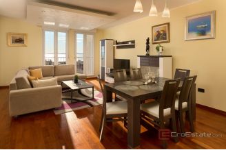 012 2036 126 Split Meje Three bedroom apartment for sale