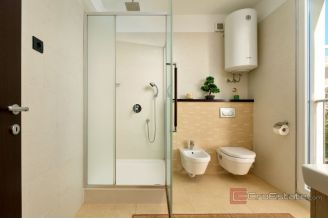 012 2036 126 Split Meje Three bedroom apartment for sale