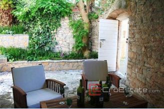 01 4147 30 Brac House For Sale