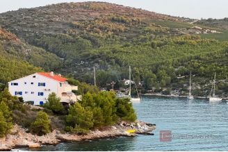 006 2029 98 hvar large plot of land with sea view for sale