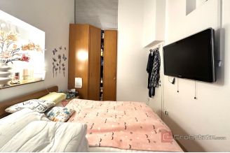 007 2049 31 Split Varos Three bedroom apartment in a great location for sale