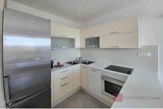 009 5345 30 Split Split 3 Luxury three bedroom apartment with a sea view for sale