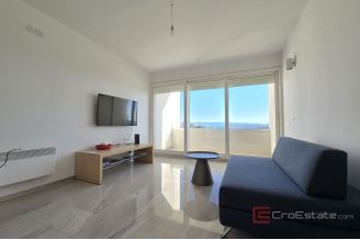 009 5345 30 Split Split 3 Luxury three bedroom apartment with a sea view for sale