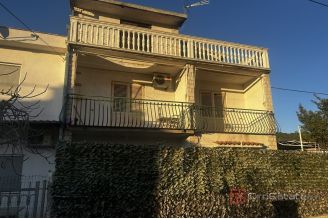 012 2052 04 Trogir Family house with a sea view for sale