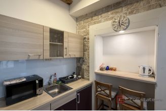 009 2046 69 Split center Two apartment units for sale