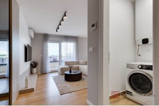 012 2043 144 Zadar Apartment with roof terrace and jacuzzi for sale