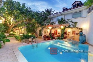 01 4146 30 Brac Villa For Sale