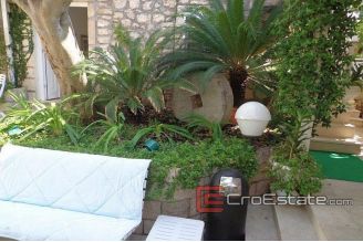 20 4146 30 Brac Villa For Sale