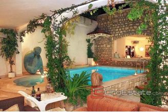20 4146 30 Brac Villa For Sale